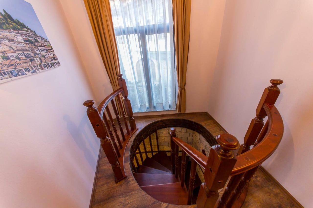 Heraklis Hotel